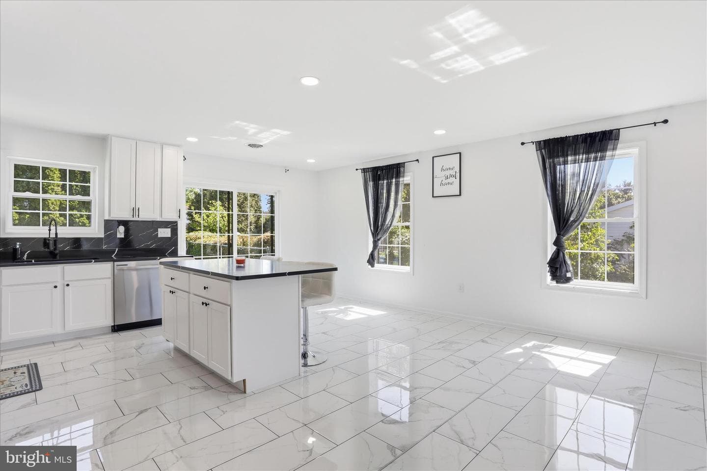 15 Canterbury Drive photo 13