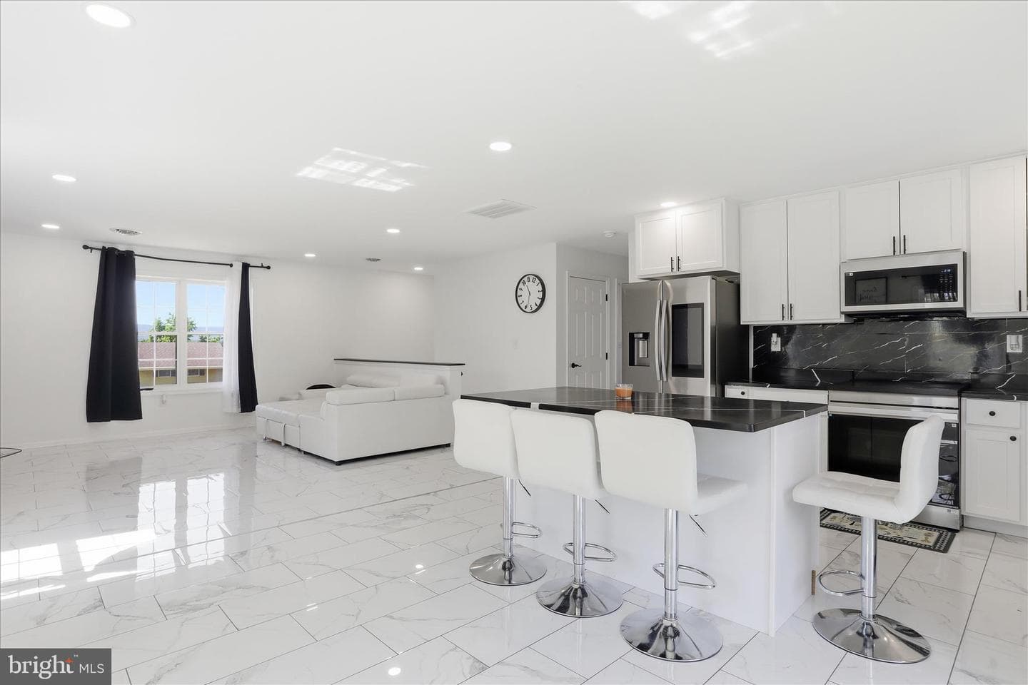 15 Canterbury Drive photo 15