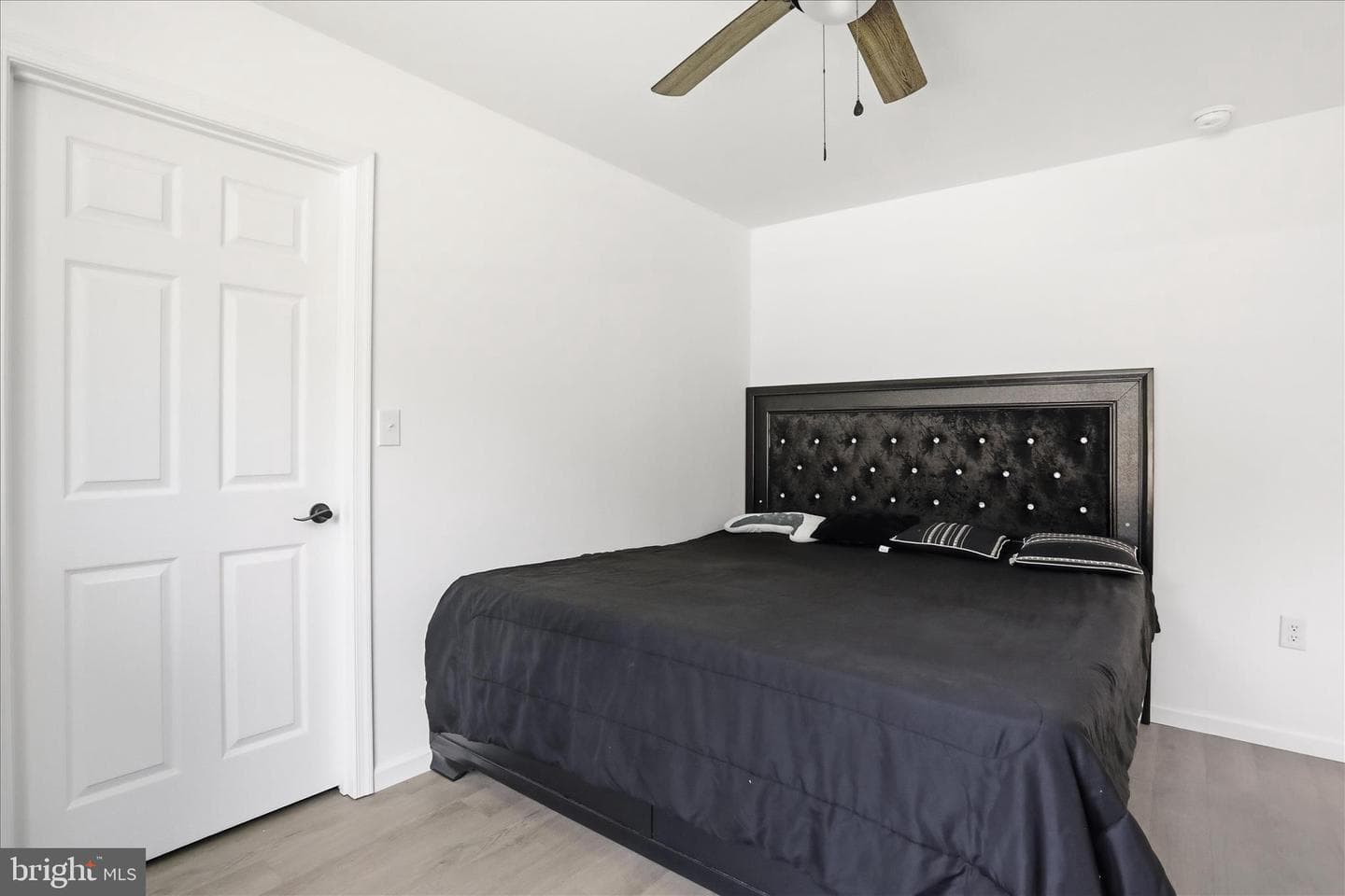 15 Canterbury Drive photo 21