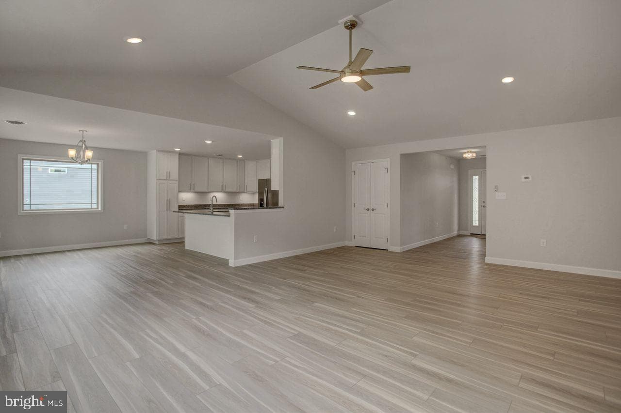 1509 Treeline Drive photo 10