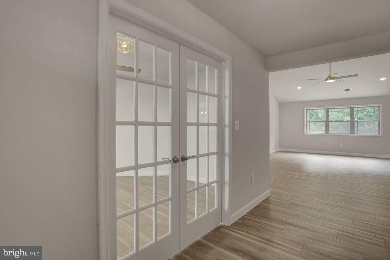 1509 Treeline Drive photo 5