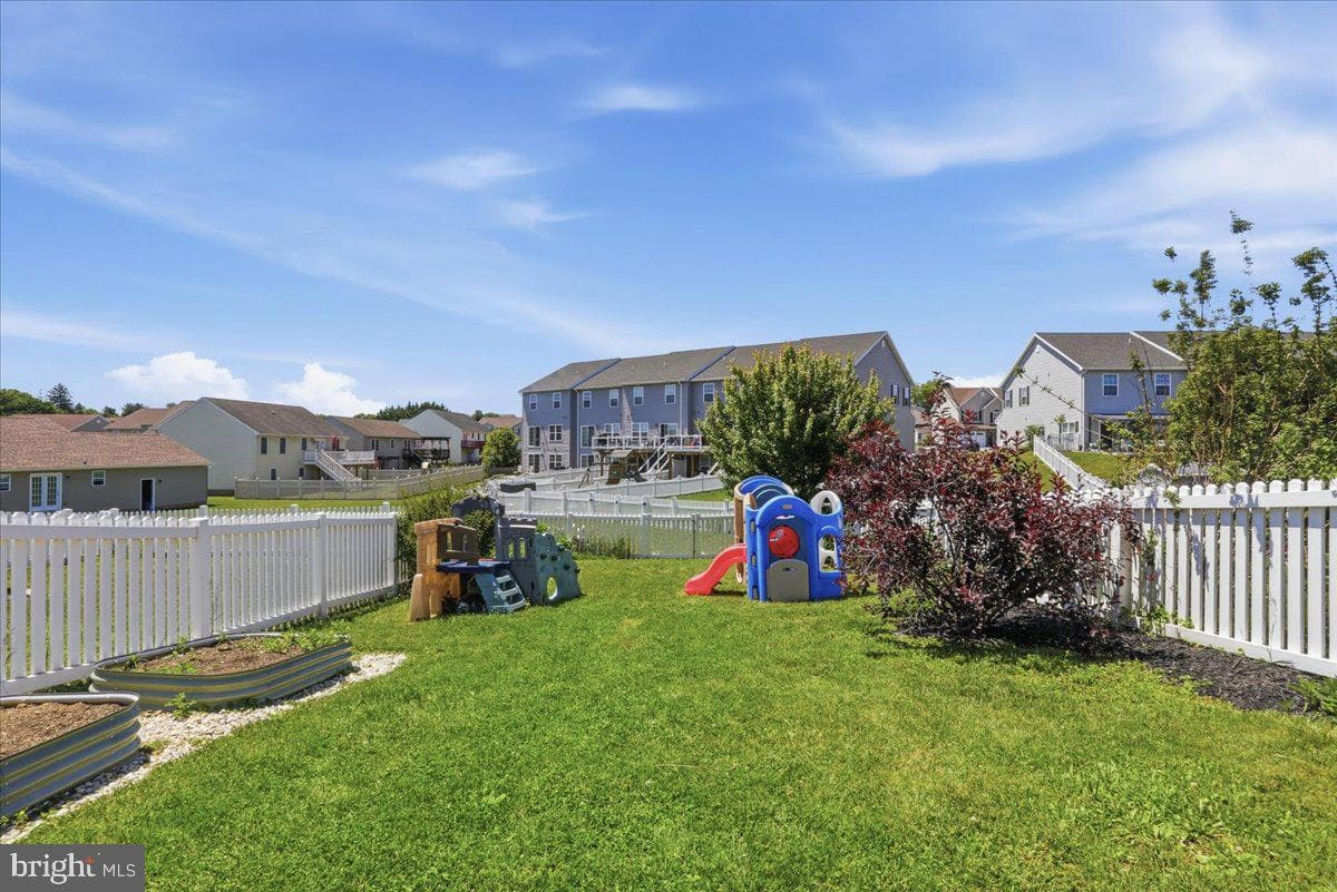 451 Frick Avenue photo 35