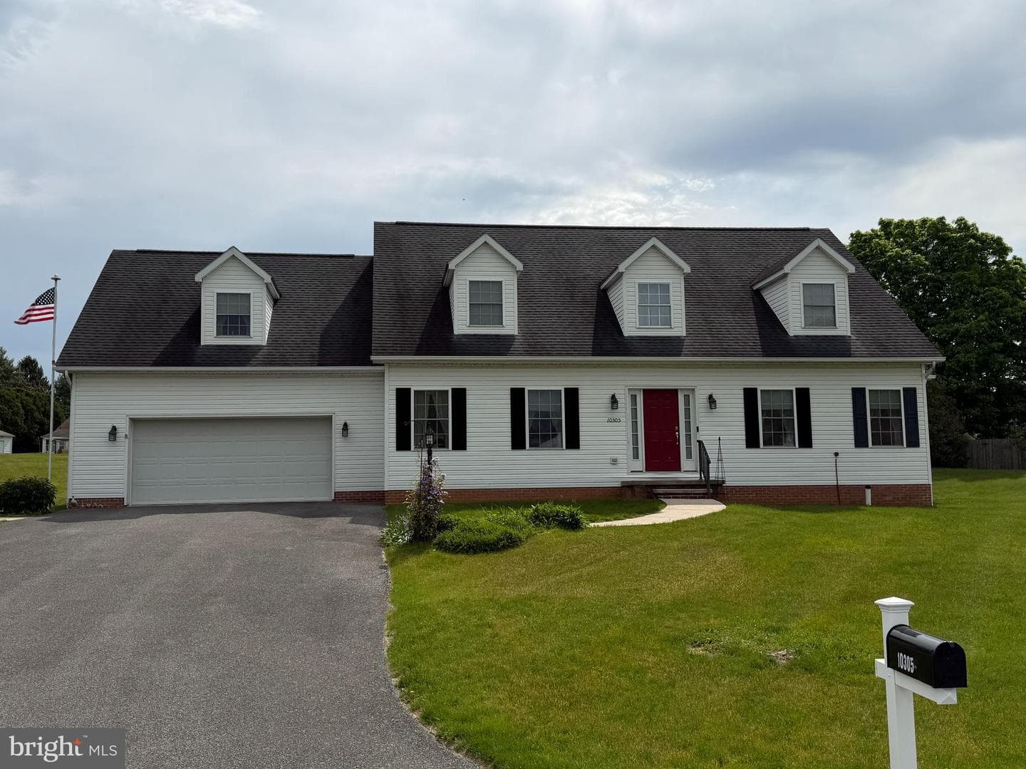 10305 Candura Drive photo 1