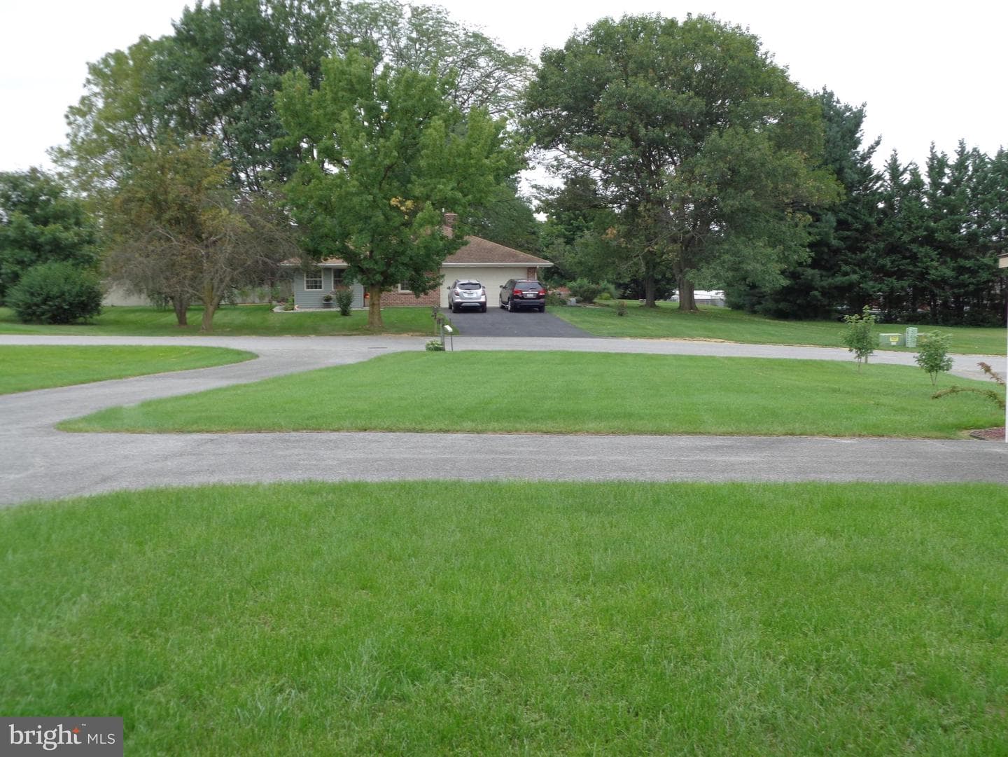 428 Martina Drive photo 4