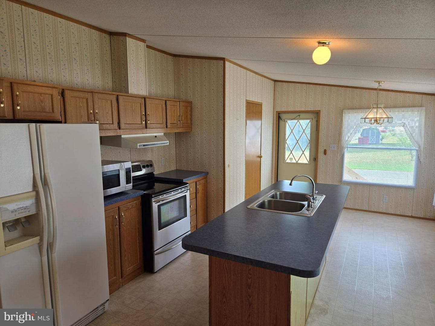 320 Cameo Drive #145 photo 5