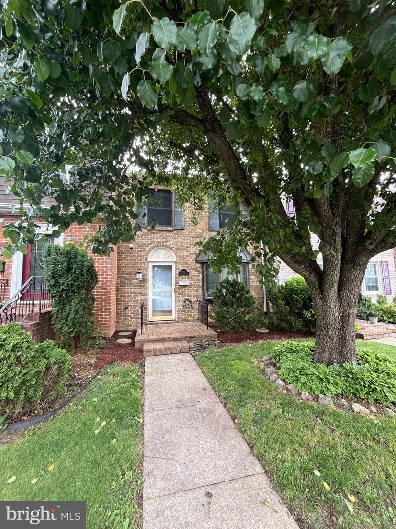 841 Woodlawn Drive, Chambersburg