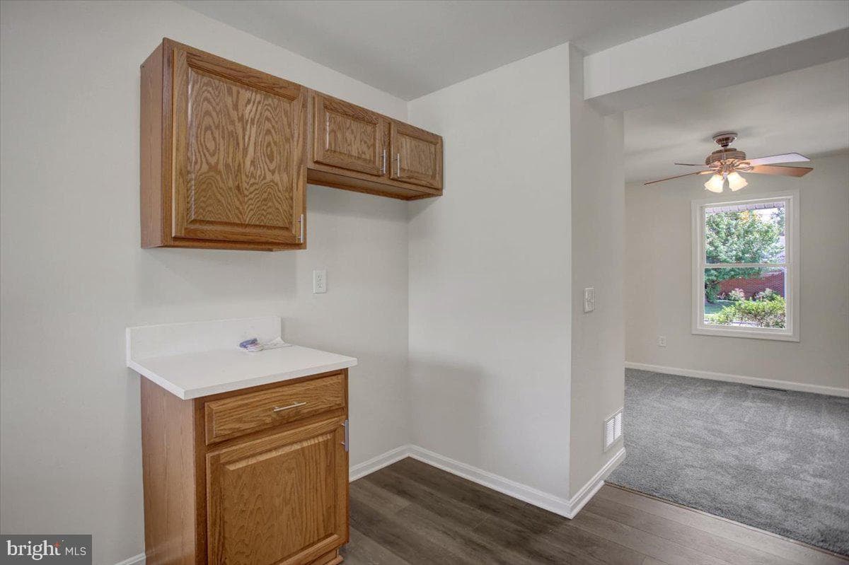 604 Fairview Avenue photo 12