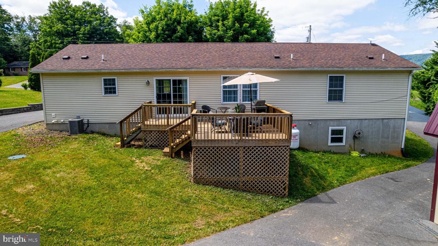 12345 Lincoln Way W photo 13