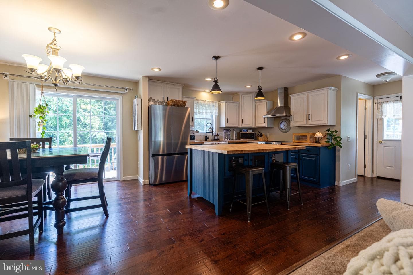 12345 Lincoln Way W photo 28