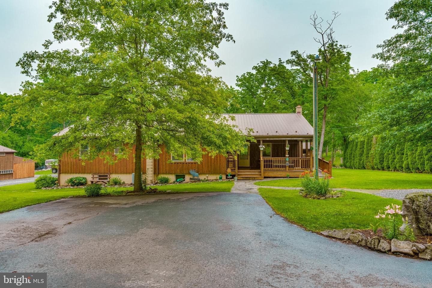 1489 Roxbury Road photo 5