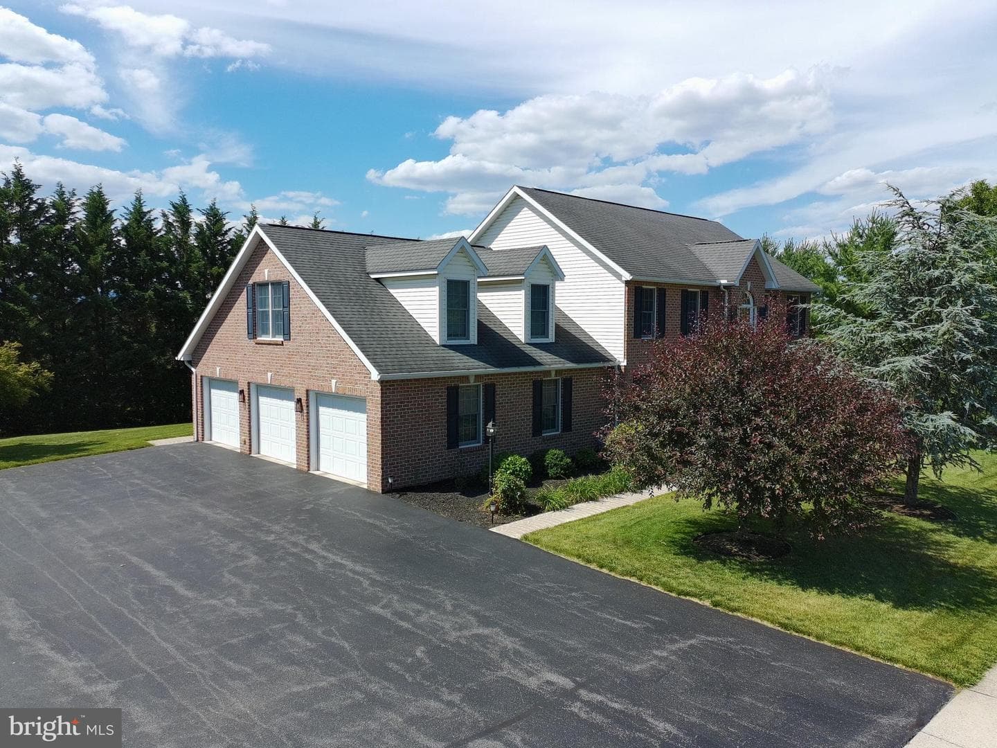 206 Phoenix Drive, Chambersburg