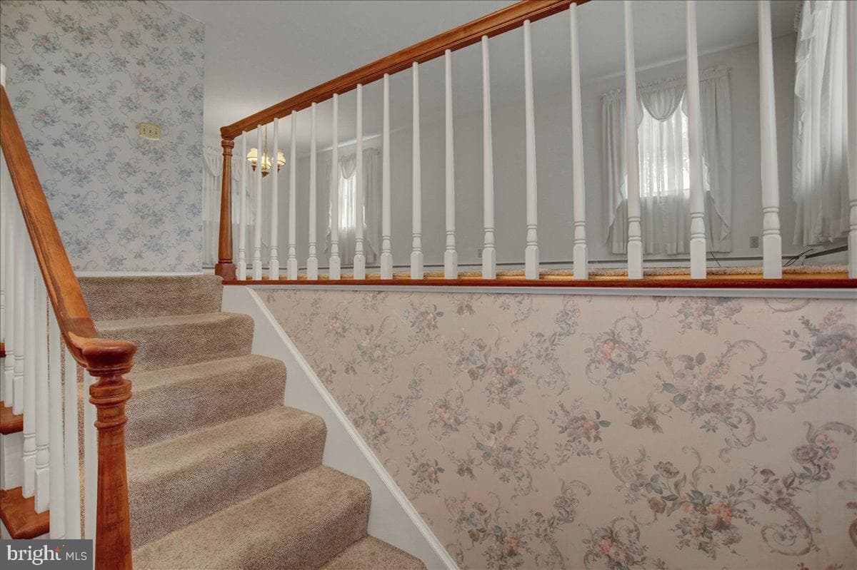 1355 Siloam Road photo 5