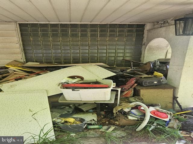 11489 Anthony Highway photo 3