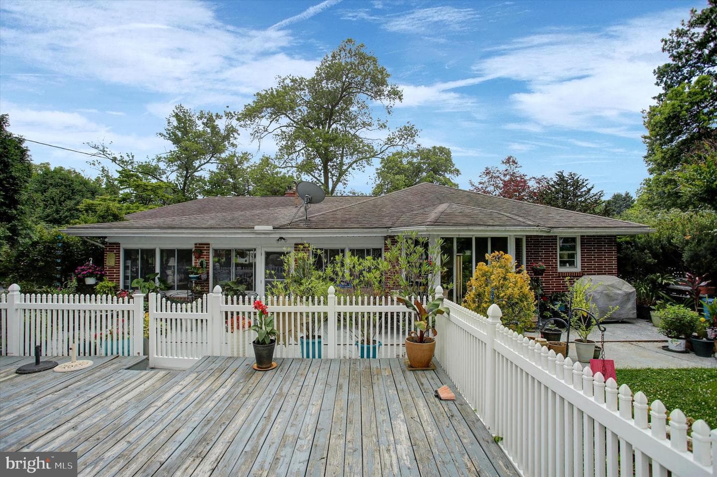 405 Westover Road photo 14