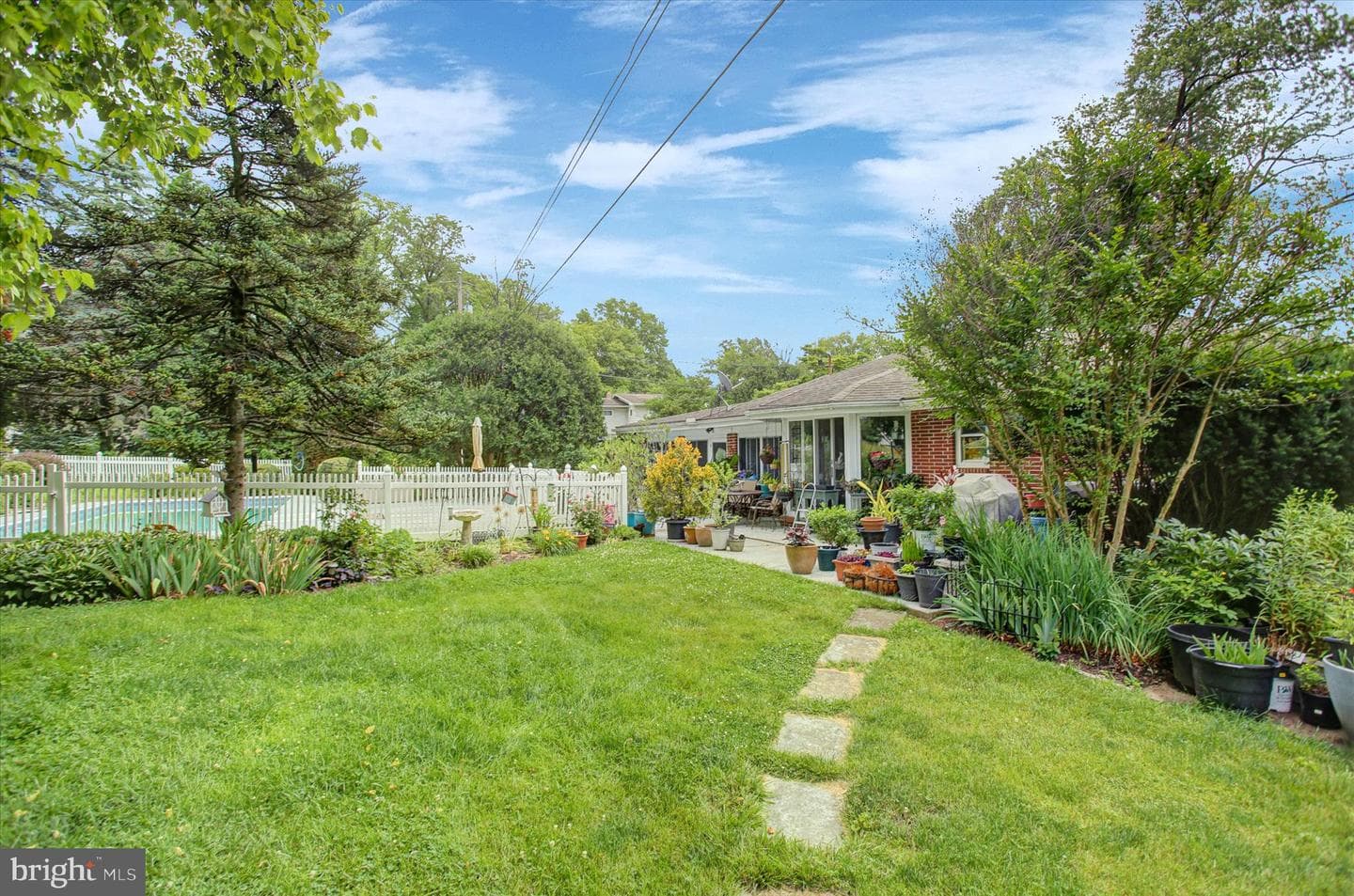 405 Westover Road photo 16