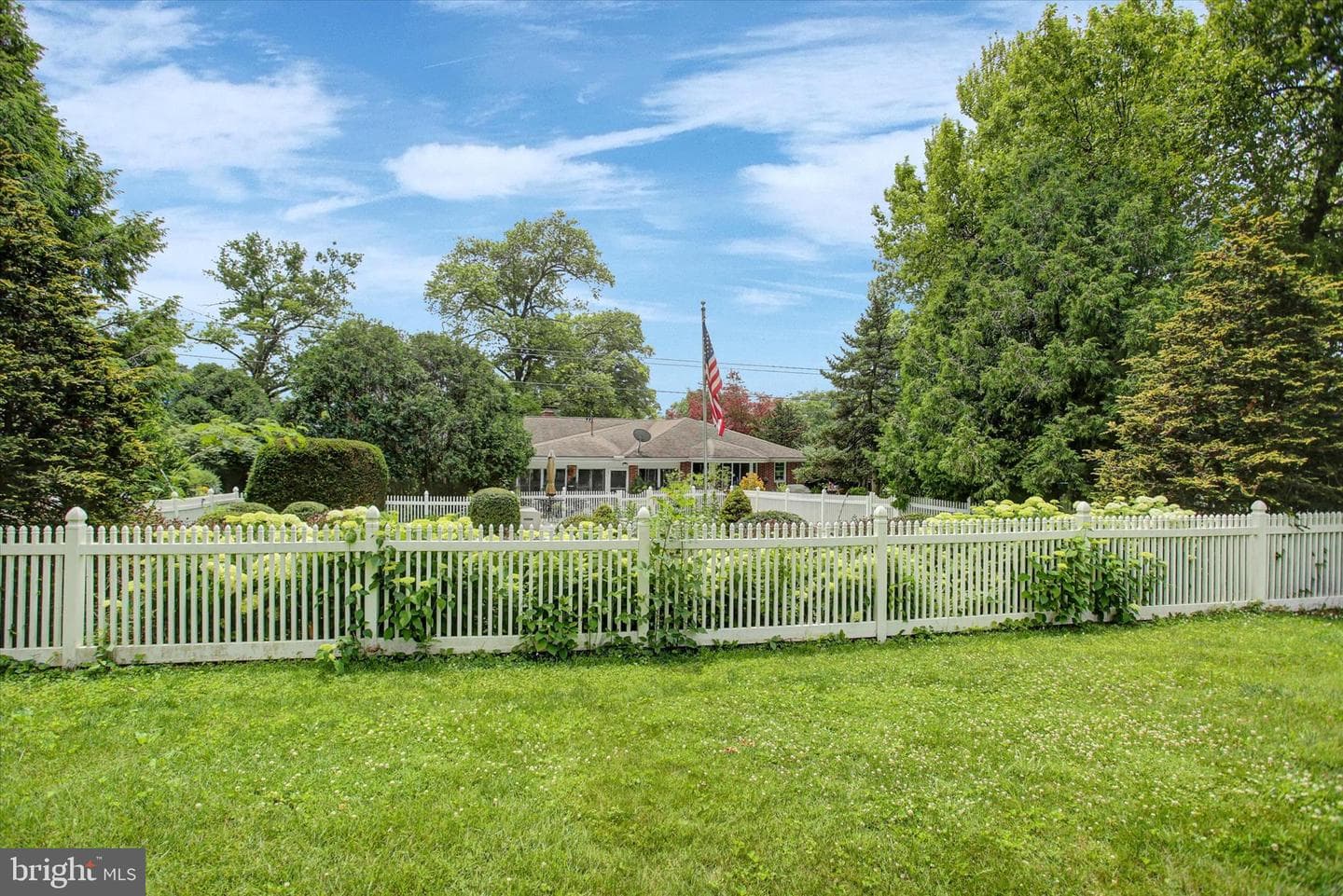 405 Westover Road photo 18