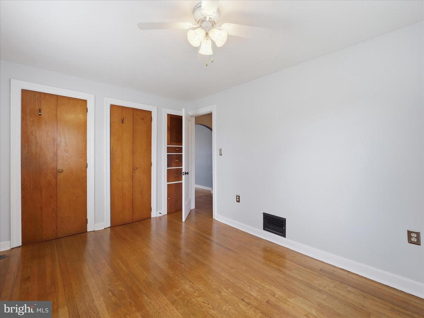 926 S 5th Street photo 12