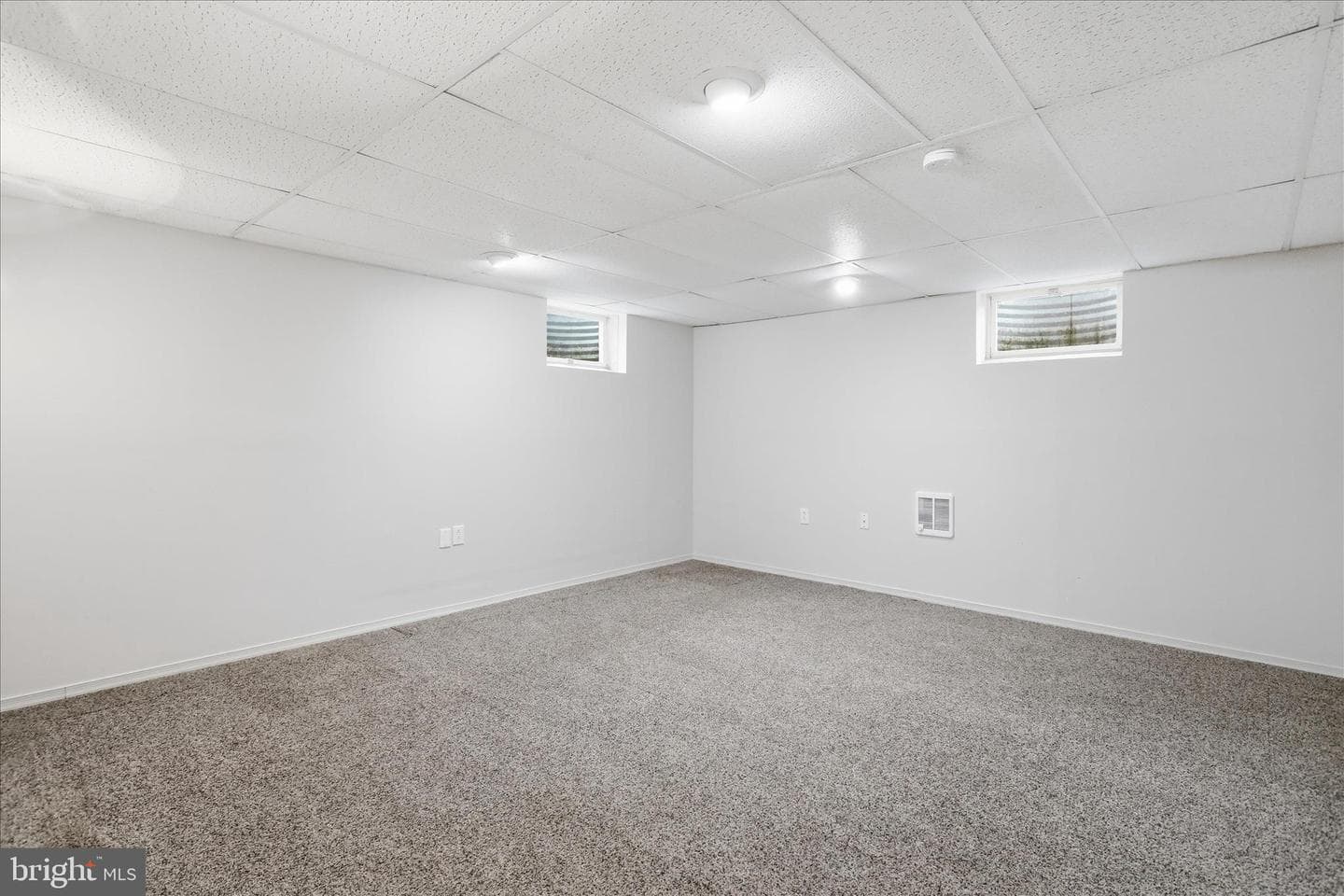 482 Starr Avenue photo 34