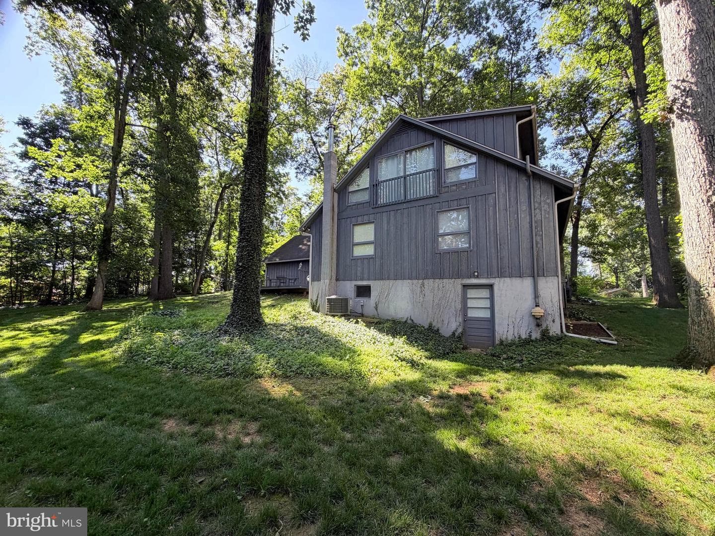 6067 Greenbriar Court photo 5