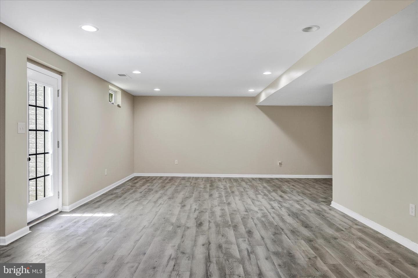 11381 Buhrman Drive E photo 27