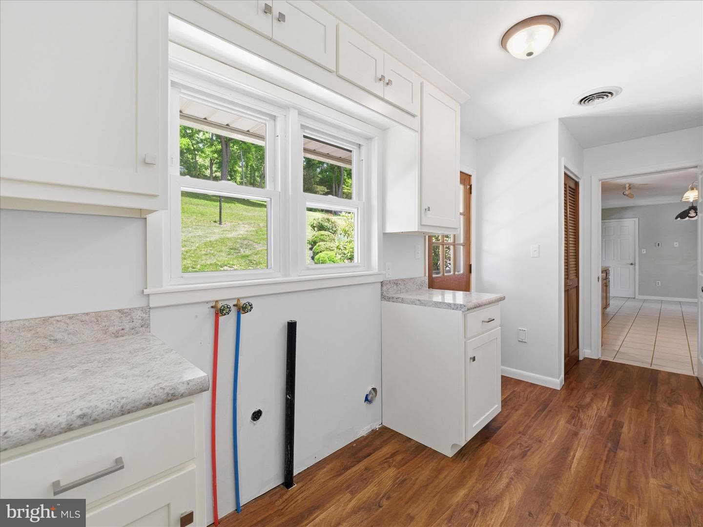 11141 Lincoln Way W photo 17