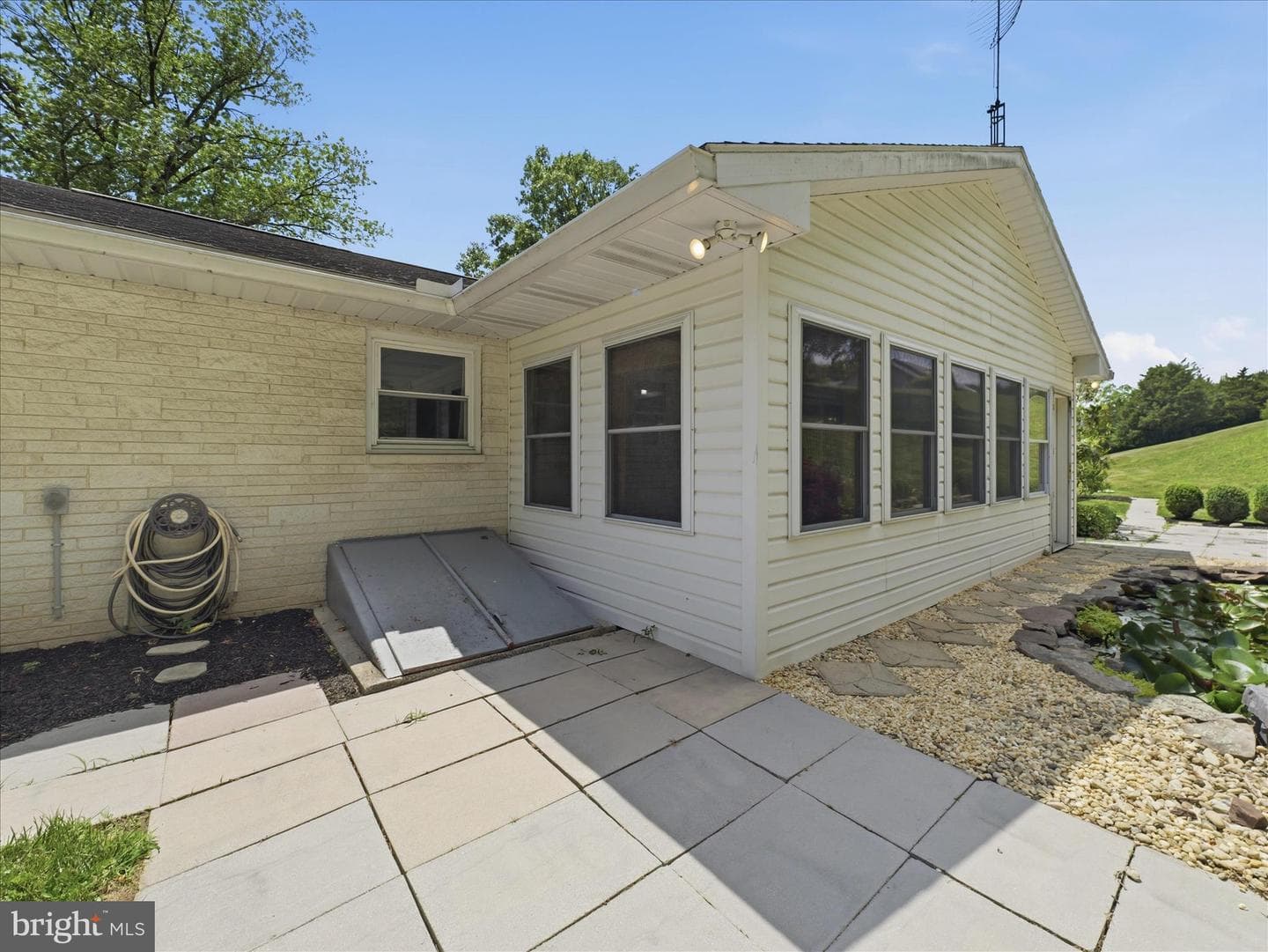 11141 Lincoln Way W photo 42
