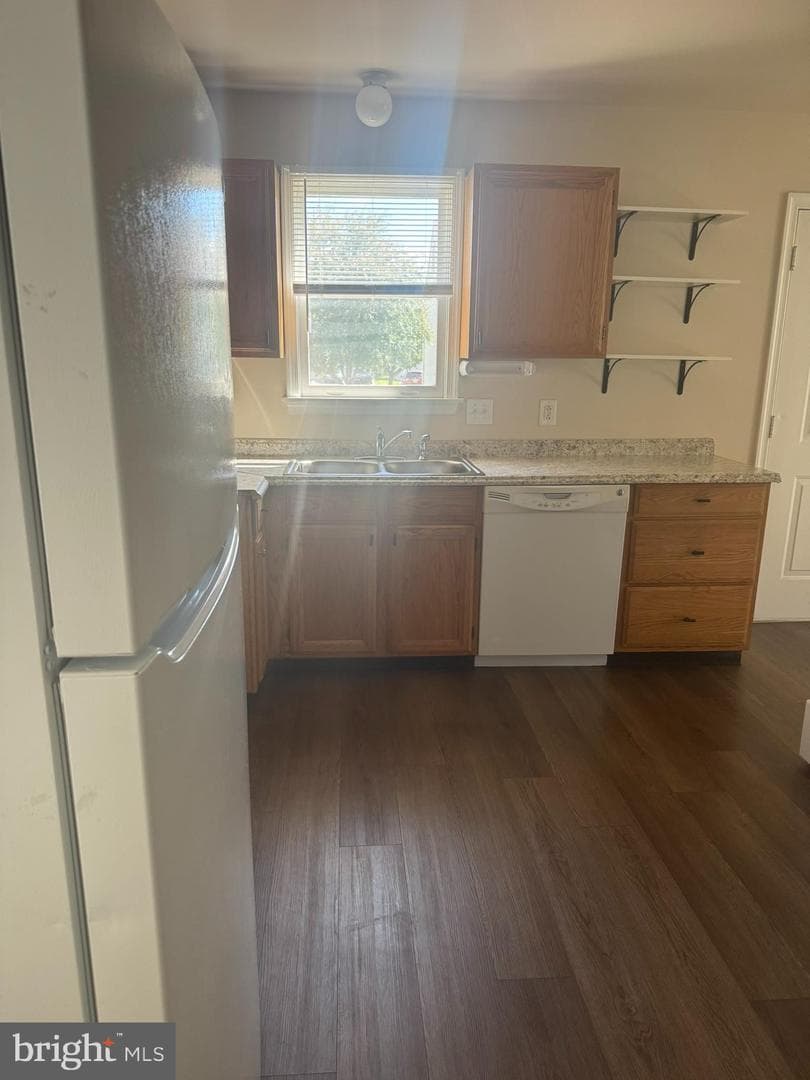 536 Bracken Drive photo 4