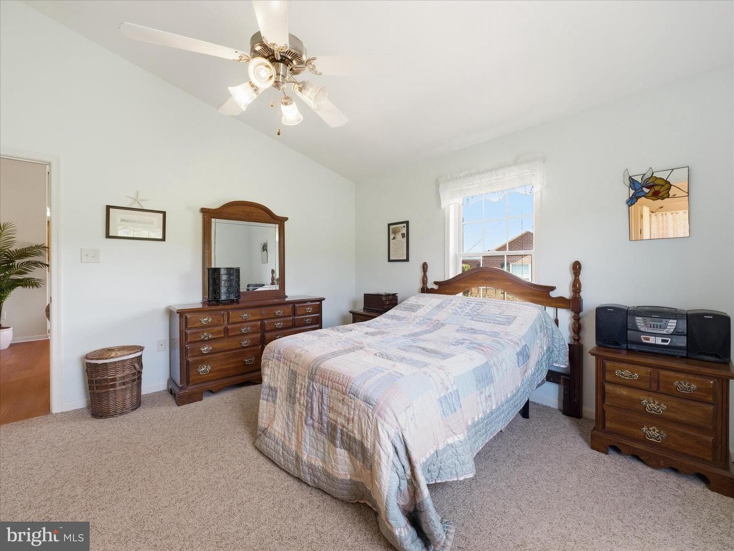 456 Moss Spring Avenue photo 16