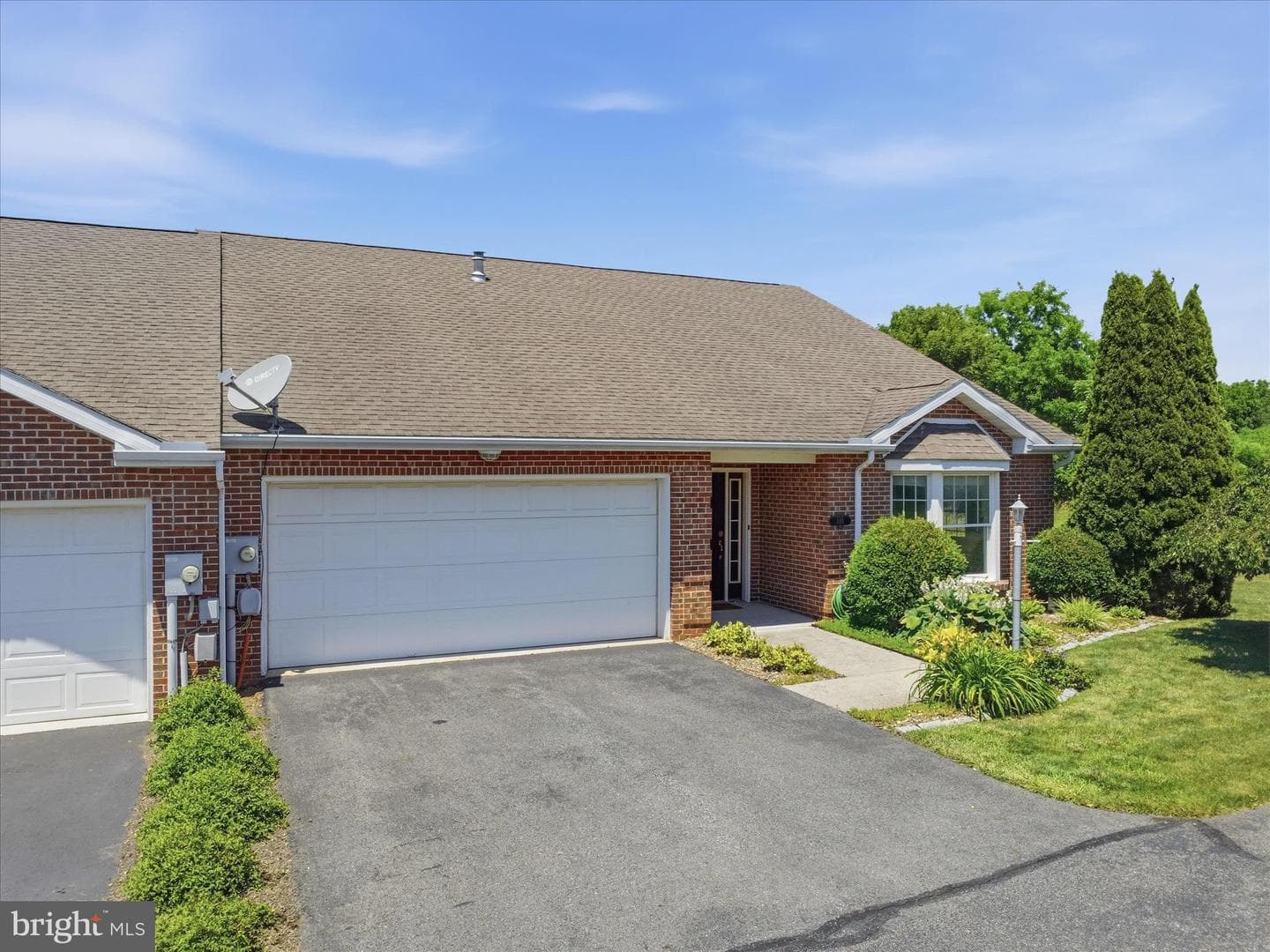 456 Moss Spring Avenue photo 3