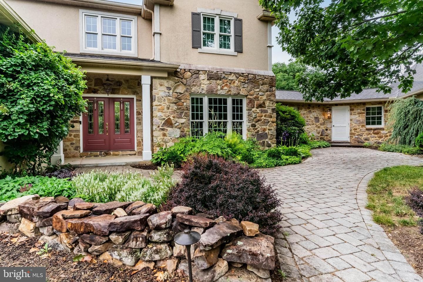 3393 Braemar Drive photo 8