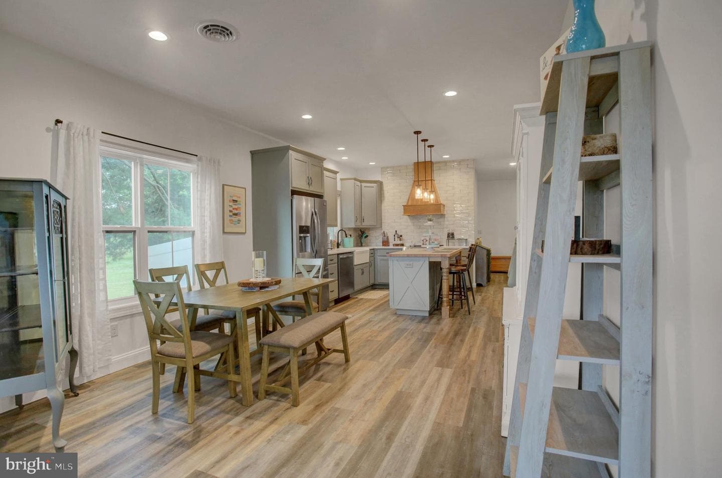 1311 Marvic Dr. photo 16