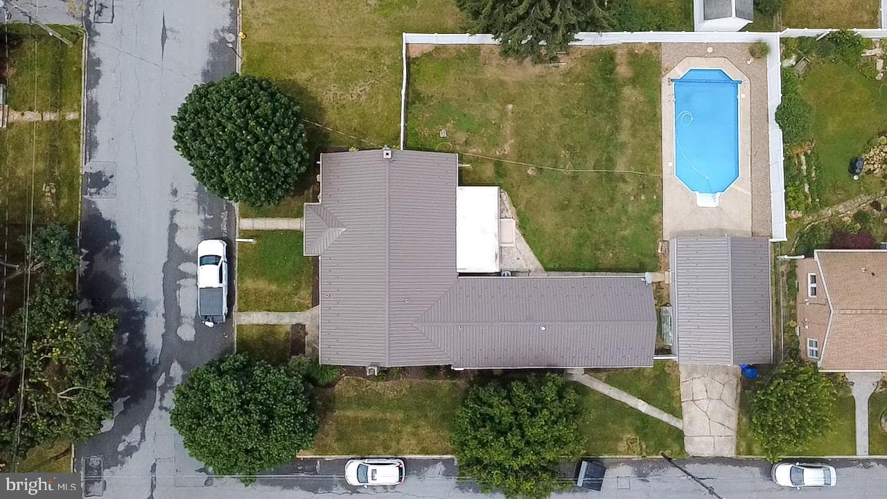 605 Prospect Avenue photo 3
