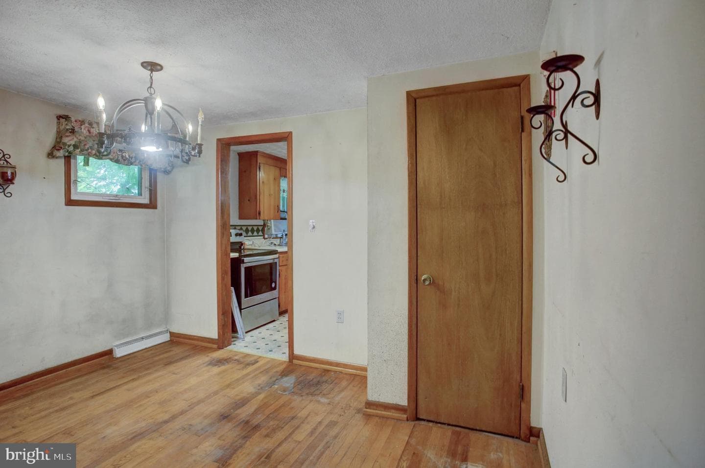 1811 Holly Lane photo 11