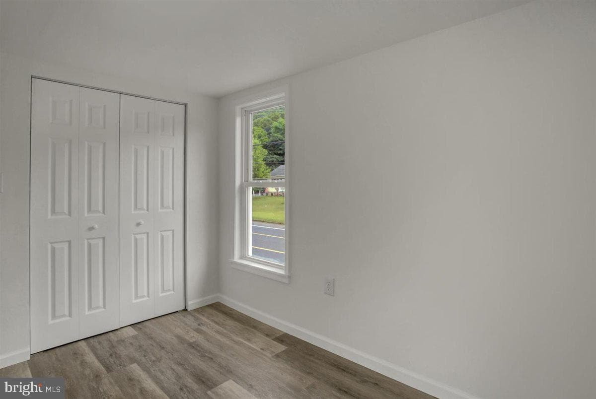 8179 Lincoln Way East photo 27