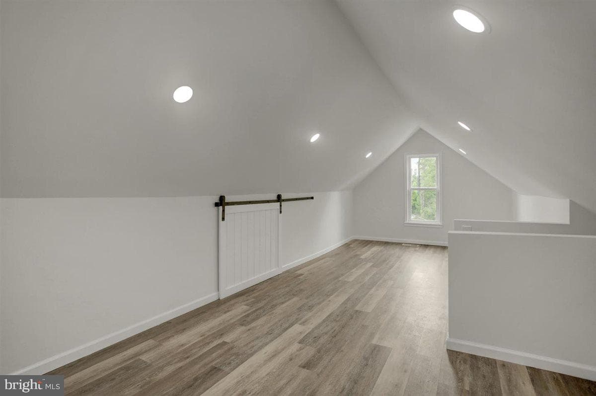 8179 Lincoln Way East photo 31
