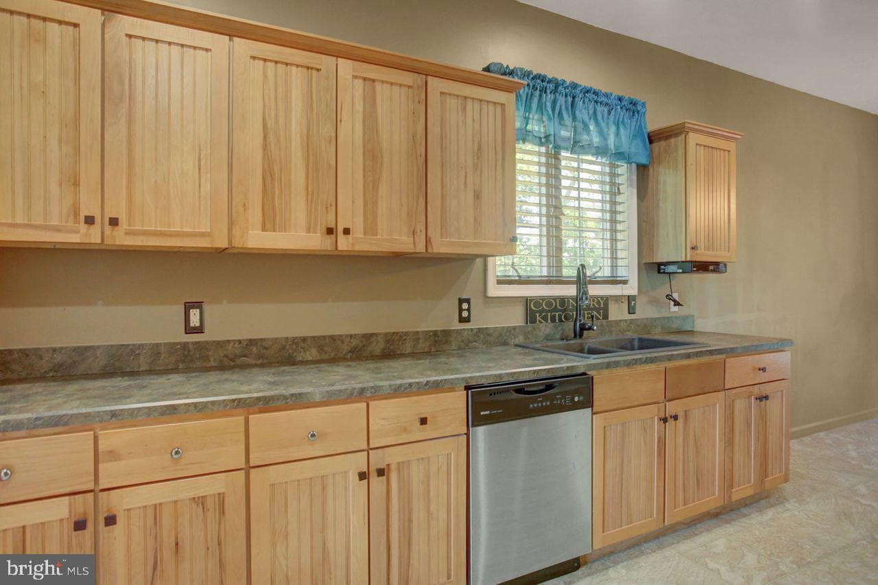 8333 Buchanan Trail W photo 15