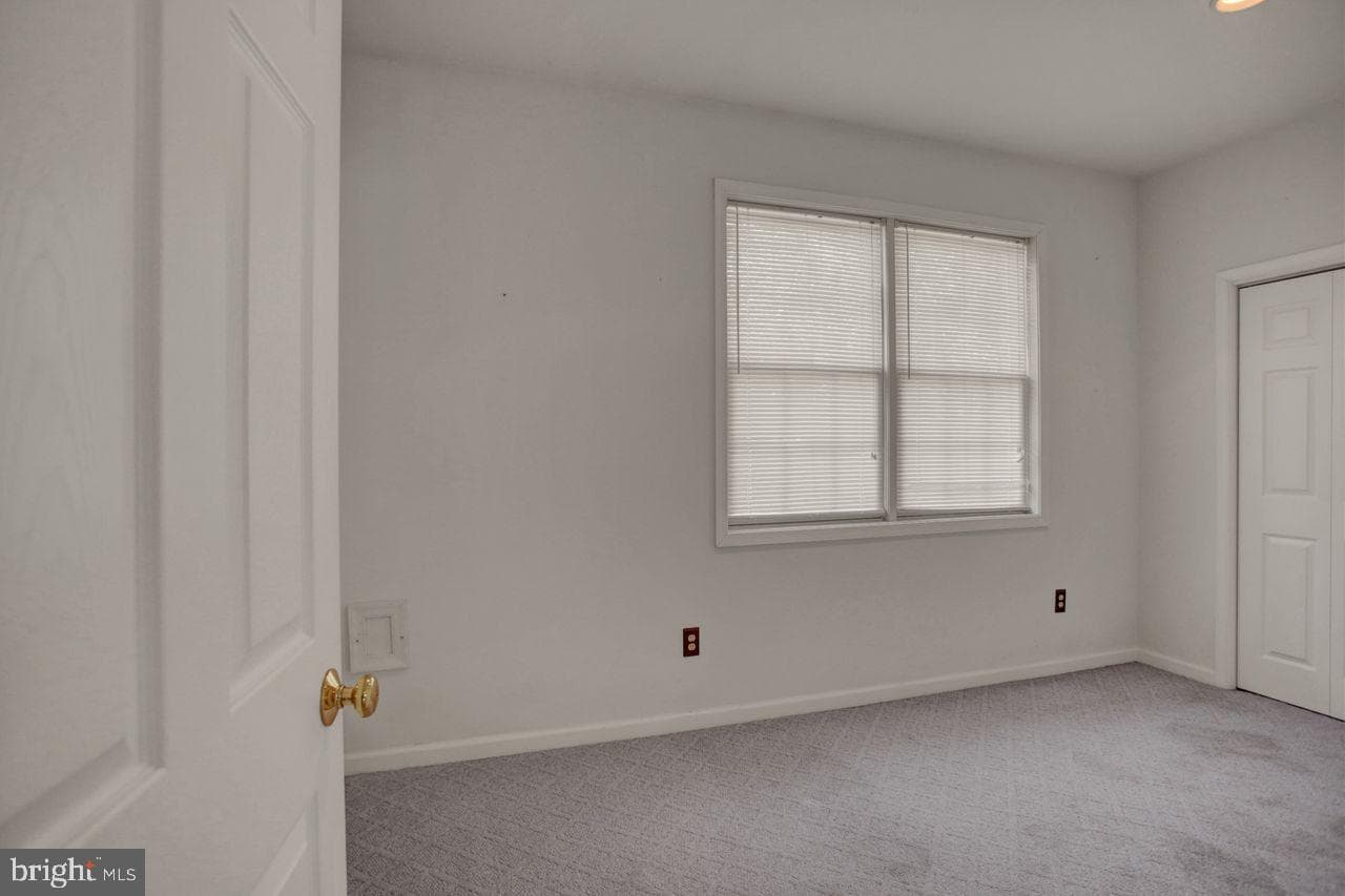 8333 Buchanan Trail W photo 45