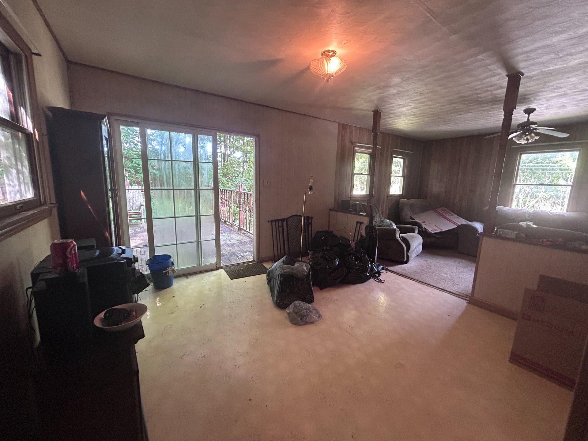 17738 Amberson Road photo 9