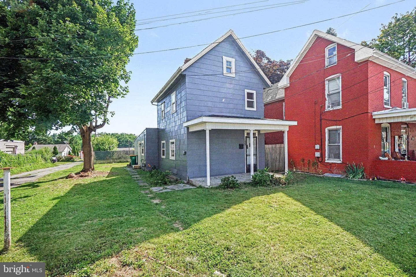 222 W 4th St photo 4