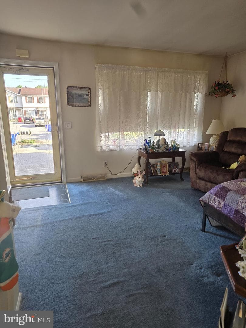 8815 Kings Road photo 3
