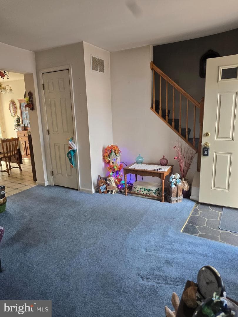 8815 Kings Road photo 4