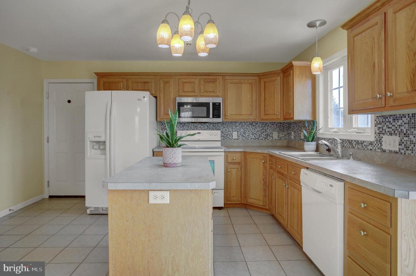 1724 Bell Avenue photo 17