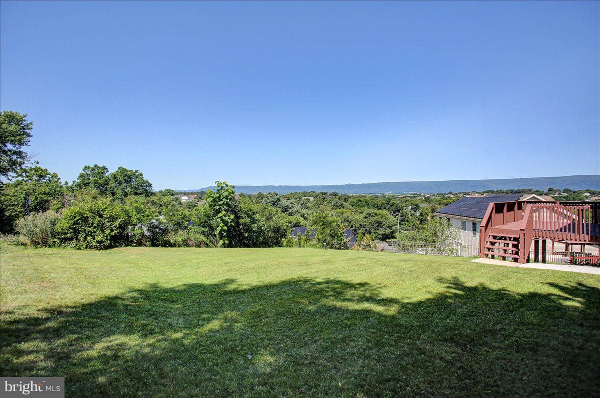 1724 Bell Avenue photo 4