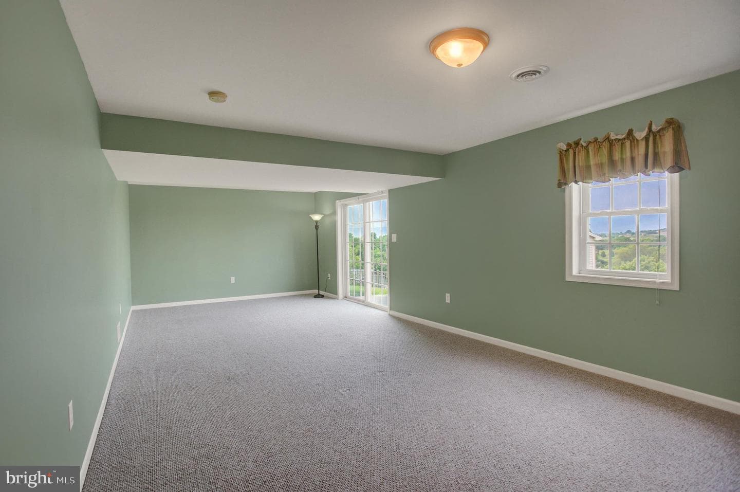 1724 Bell Avenue photo 45