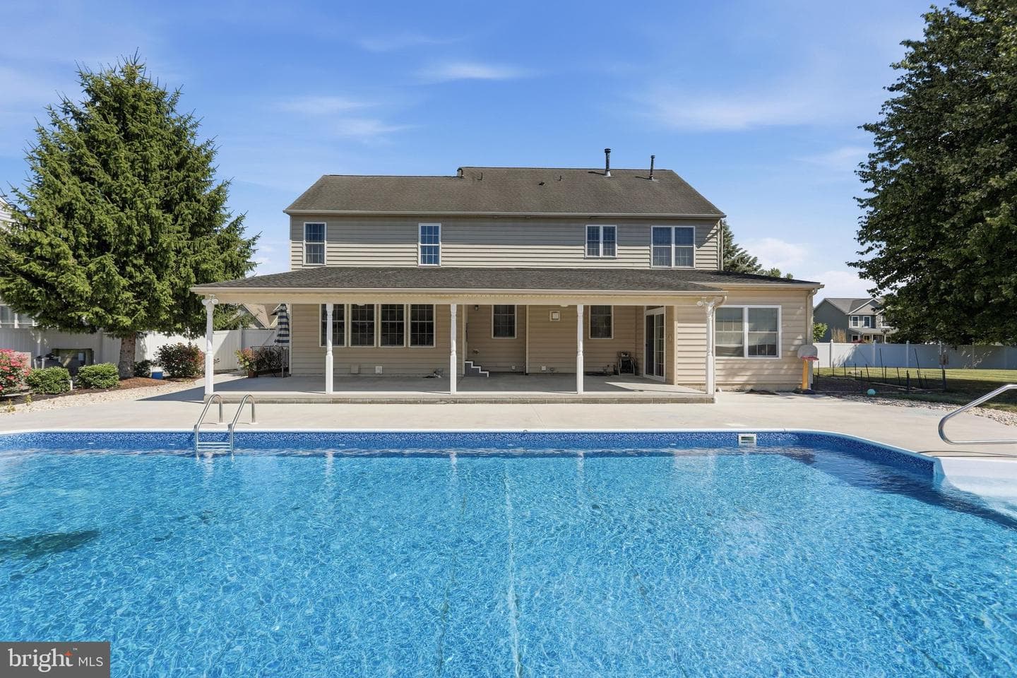 2419 Somerset Road photo 14