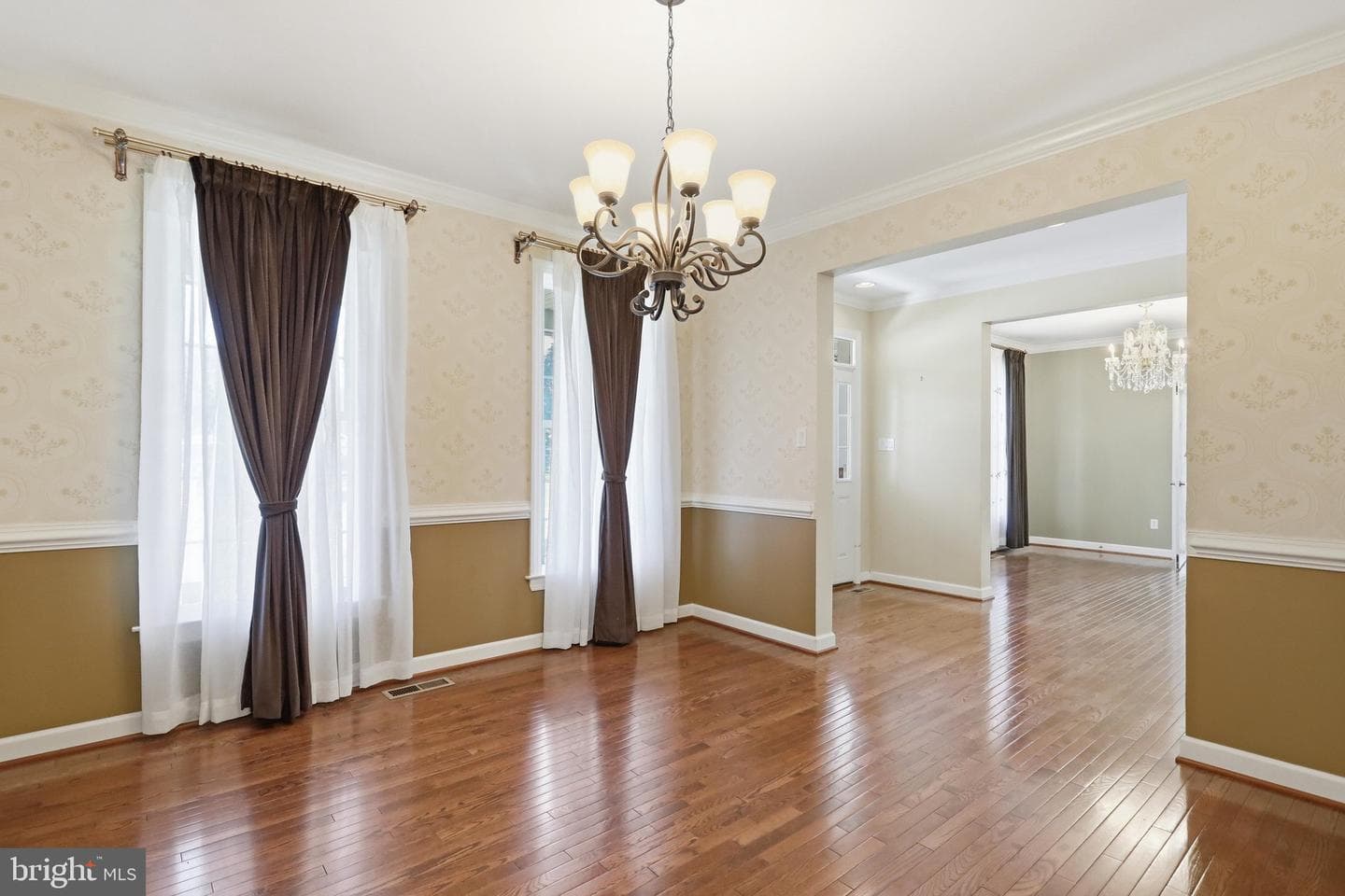 2419 Somerset Road photo 34