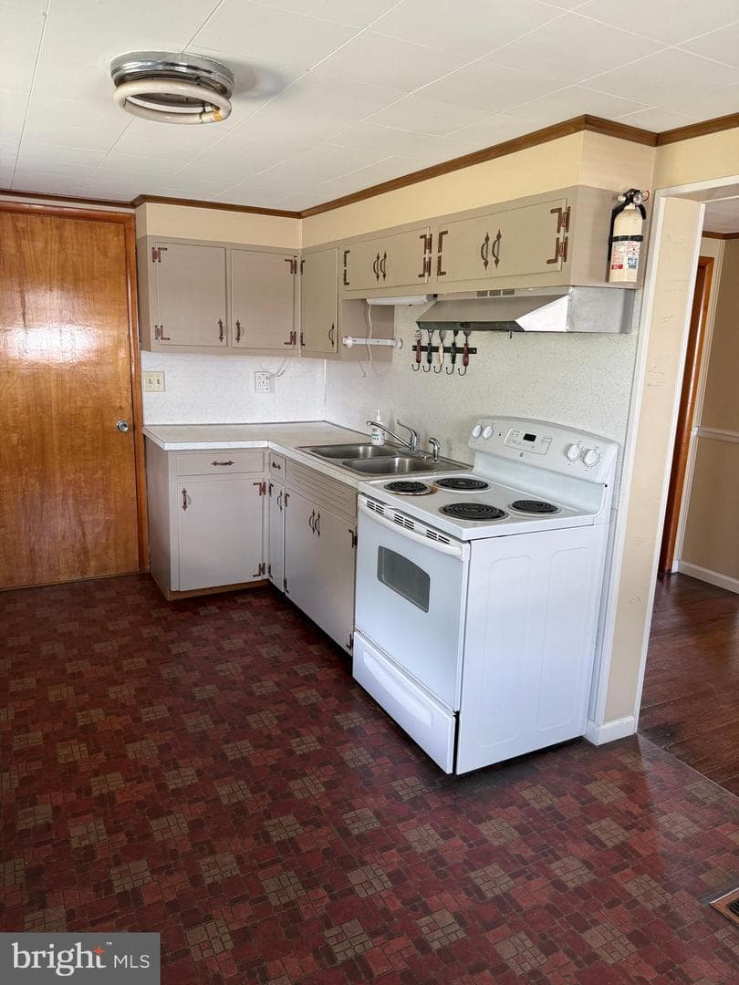 9410 Tomstown Road photo 3