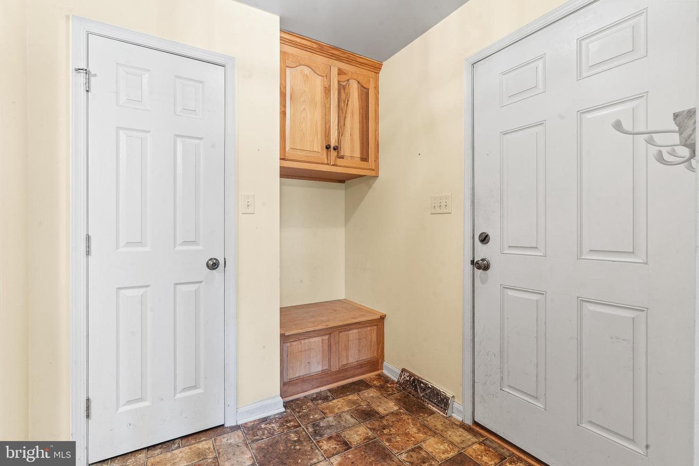 12432 Garnes Road S photo 30