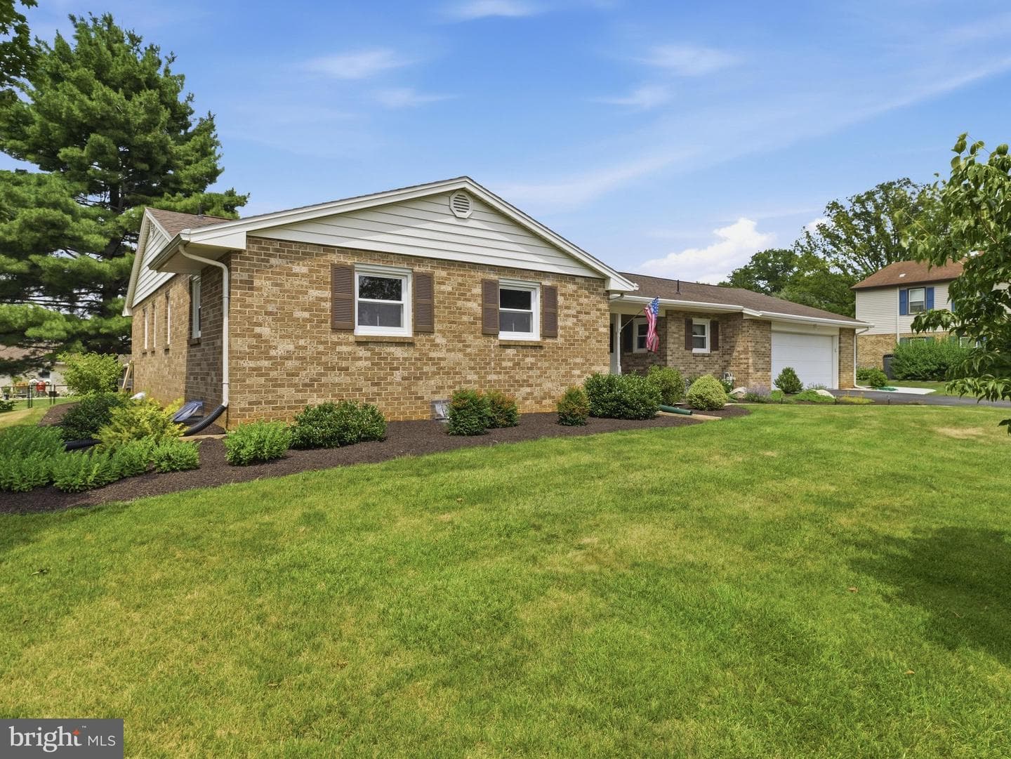 207 Sherwood Drive, Chambersburg
