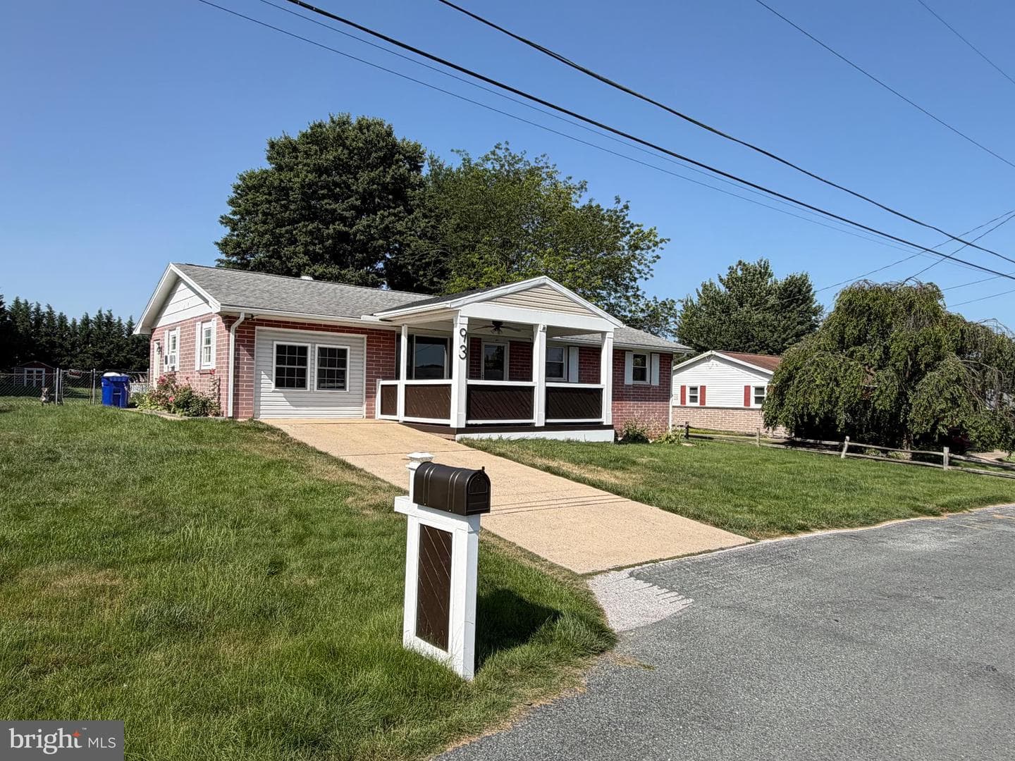 93 Sunny Lane photo 19